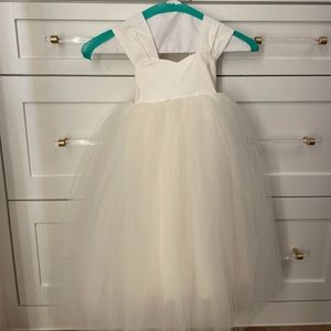 Tulle Ivory Flower Girls dress - 2/3T